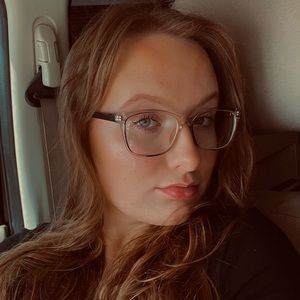 Meet your Posher, Brianna